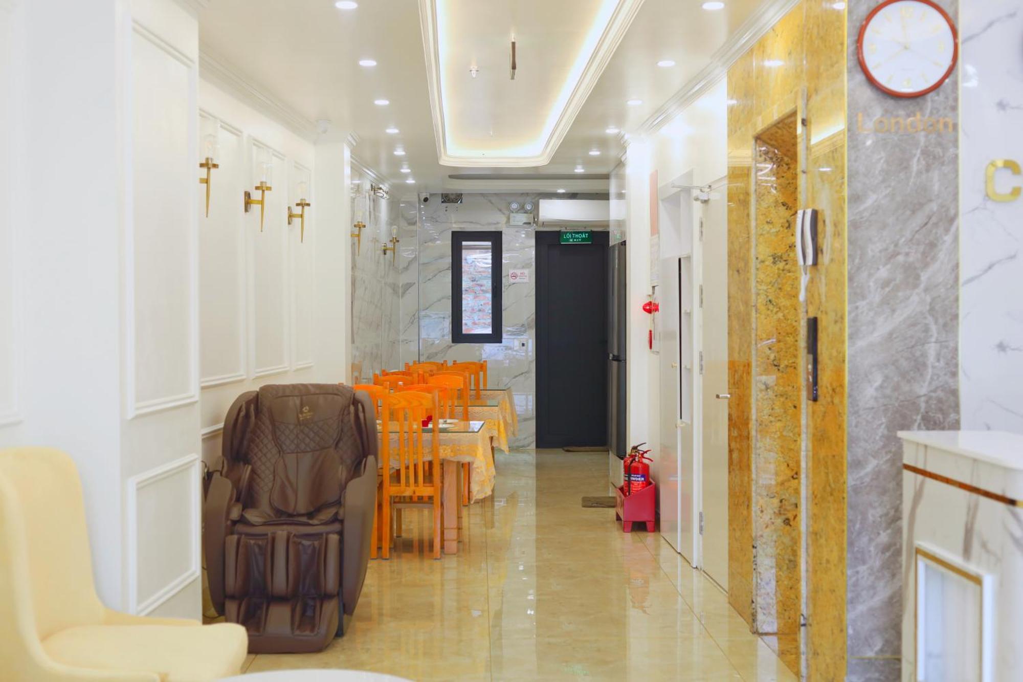 Chemi Noi Bai Airport Hotel & Travel ハノイ市 エクステリア 写真