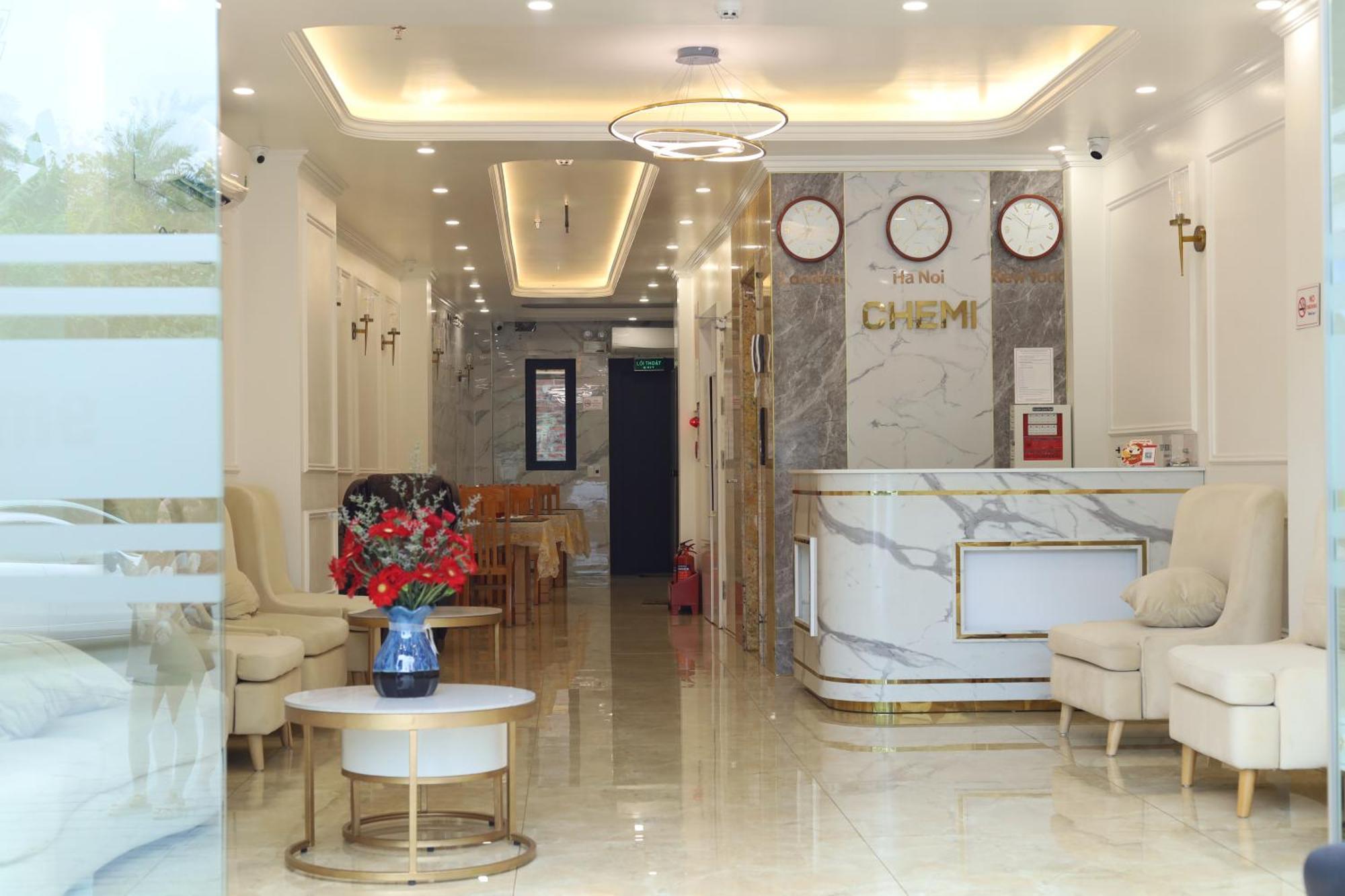 Chemi Noi Bai Airport Hotel & Travel ハノイ市 エクステリア 写真